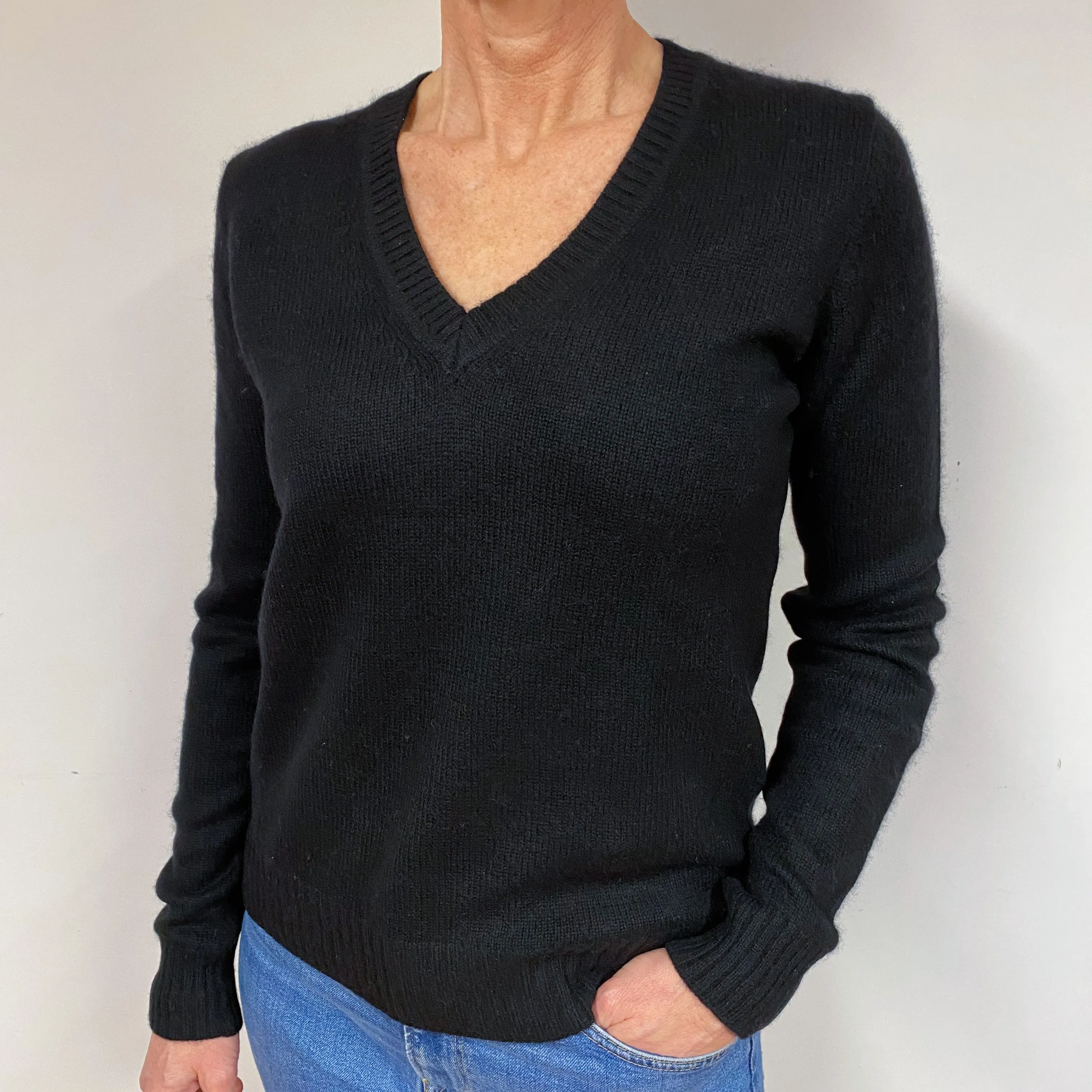 Black Heavy Knit Cashmere V-Neck Jumper Medium