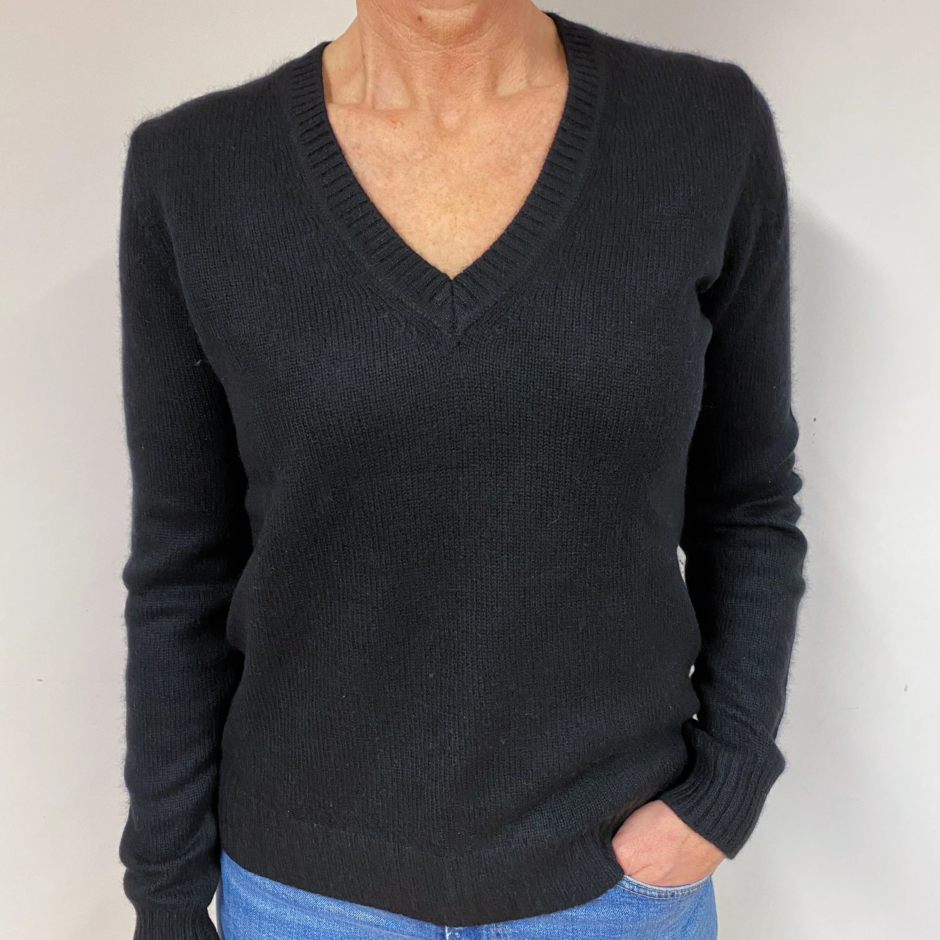 Black Heavy Knit Cashmere V-Neck Jumper Medium