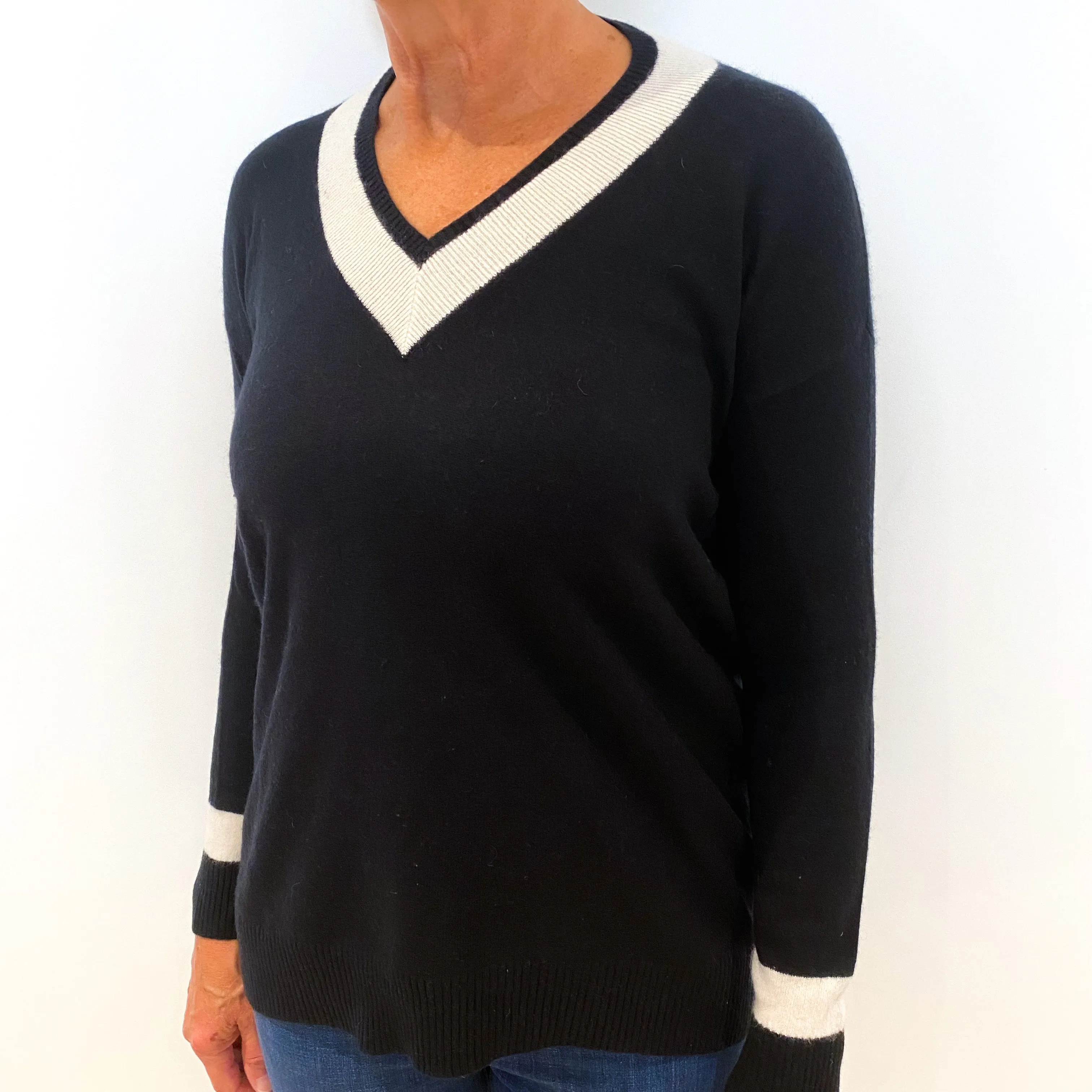 Ralph Lauren Black Cream Border Cashmere V-Neck Jumper Medium
