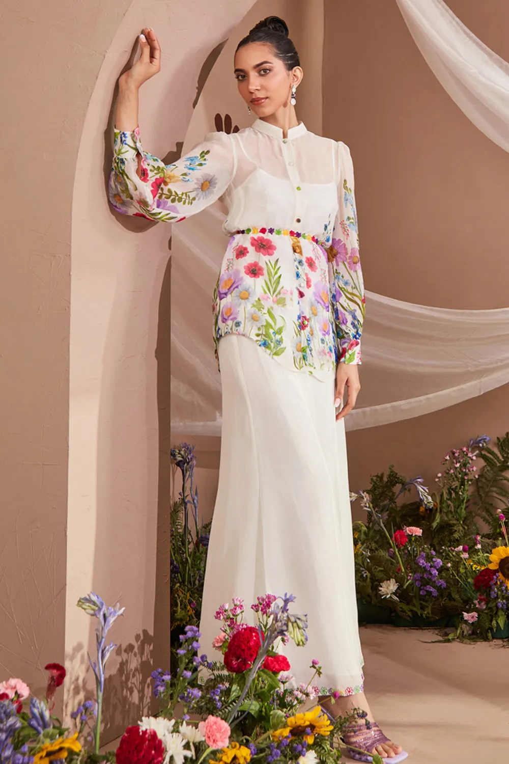 SAKSHI SINDHWANI IN JUNIPER FLORAL PRINTED ORGANZA COORD SET