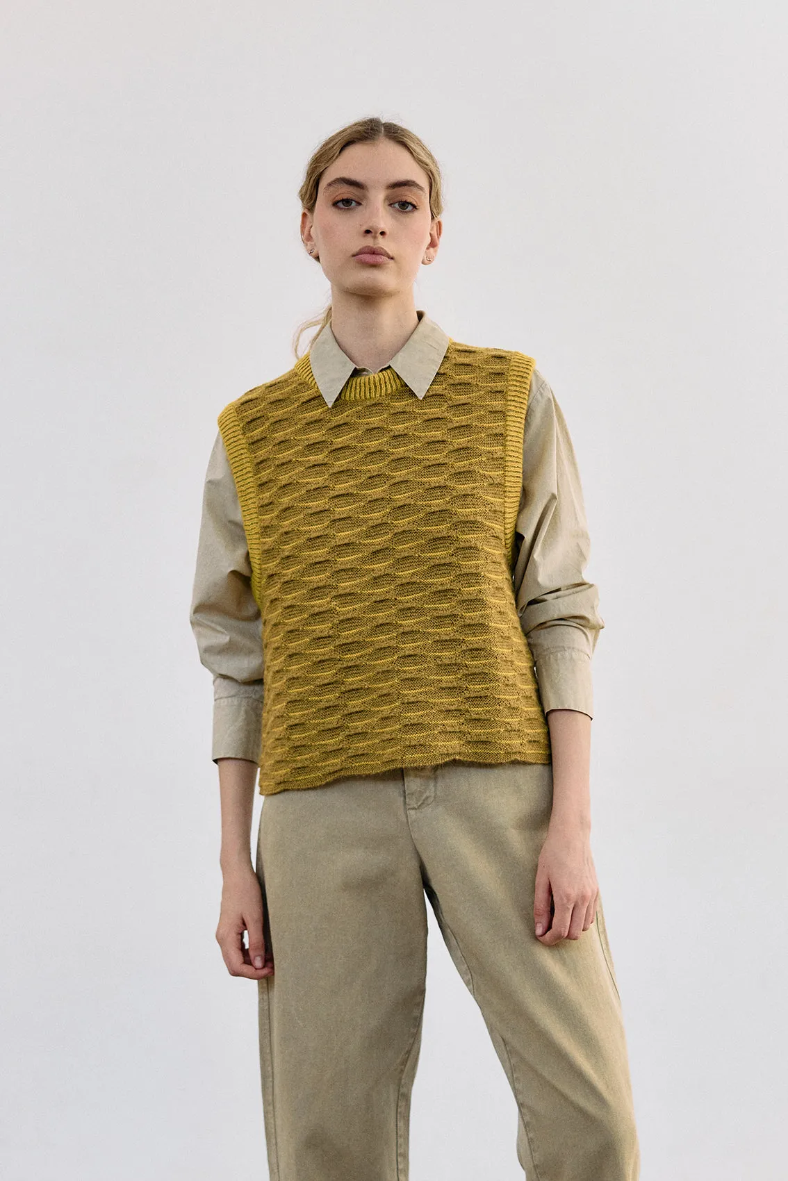 Textured Alpaca Knit Sweater Vest - Ocre