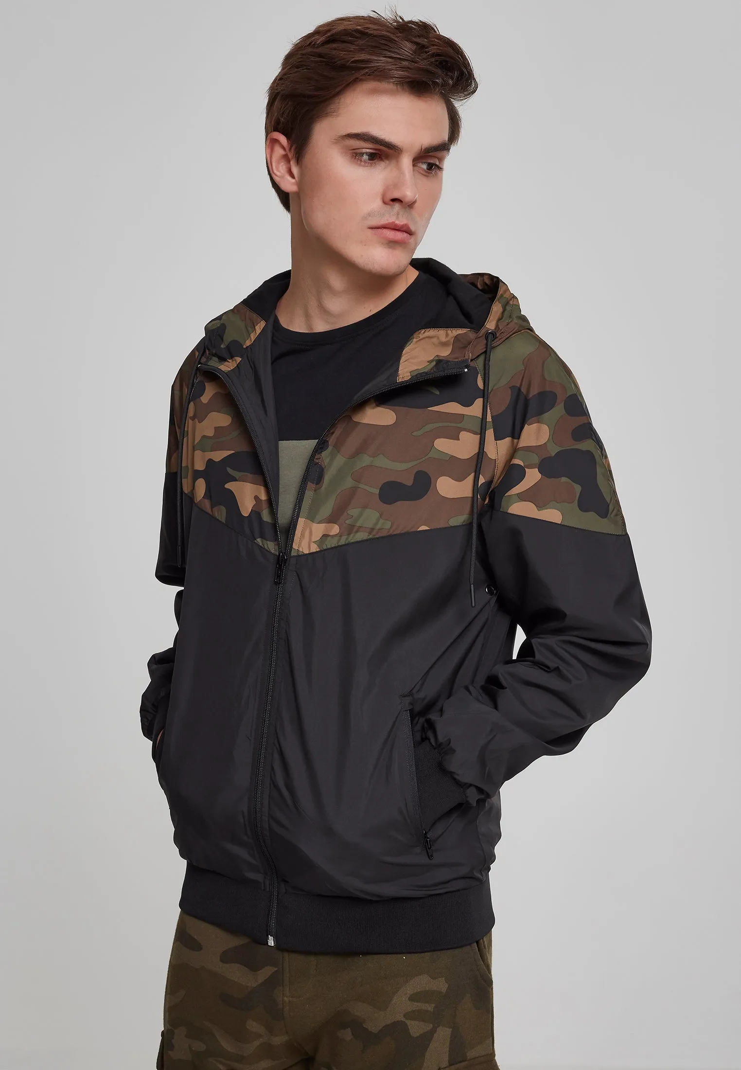 UC Pattern Arrow Windrunner