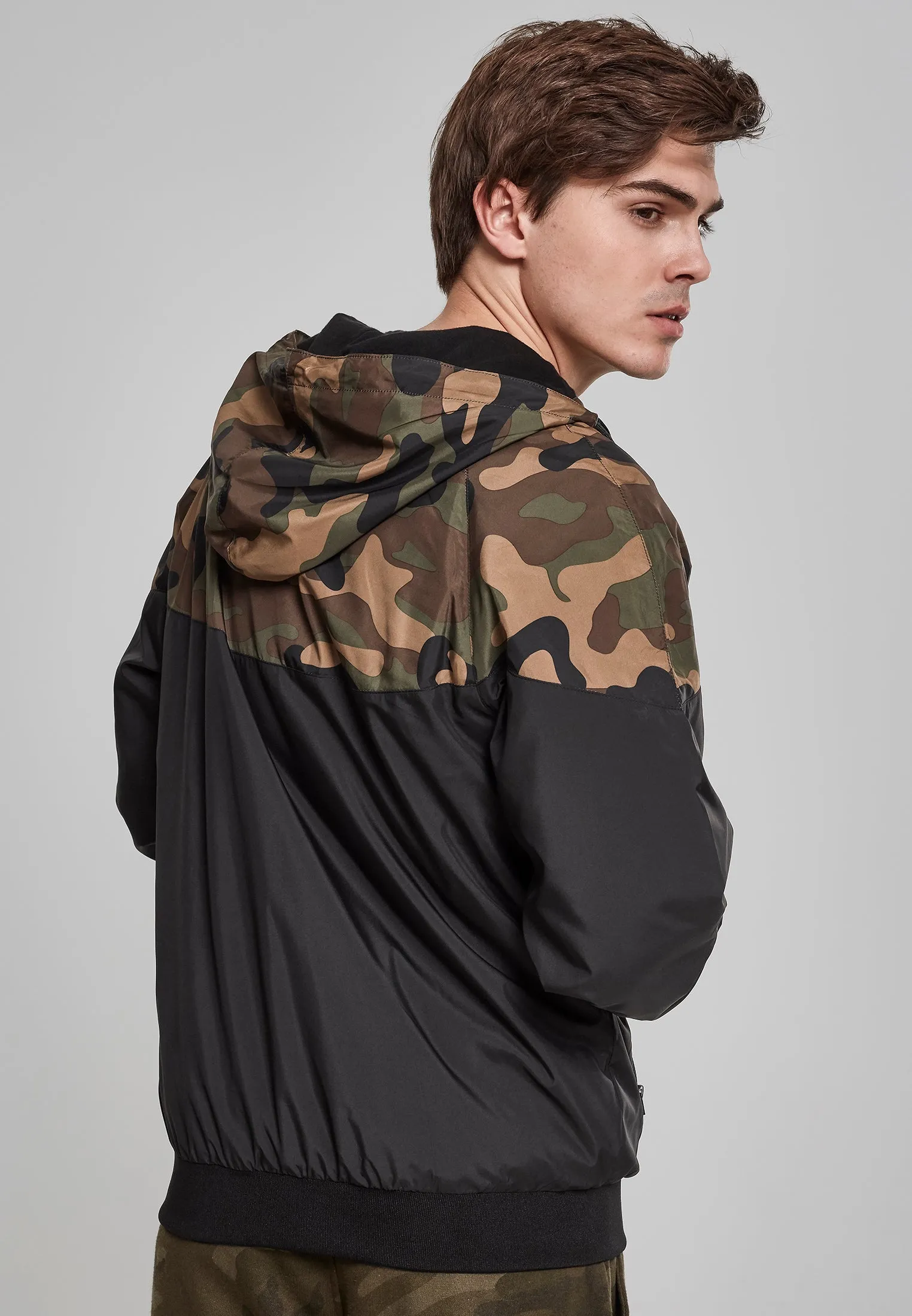 UC Pattern Arrow Windrunner