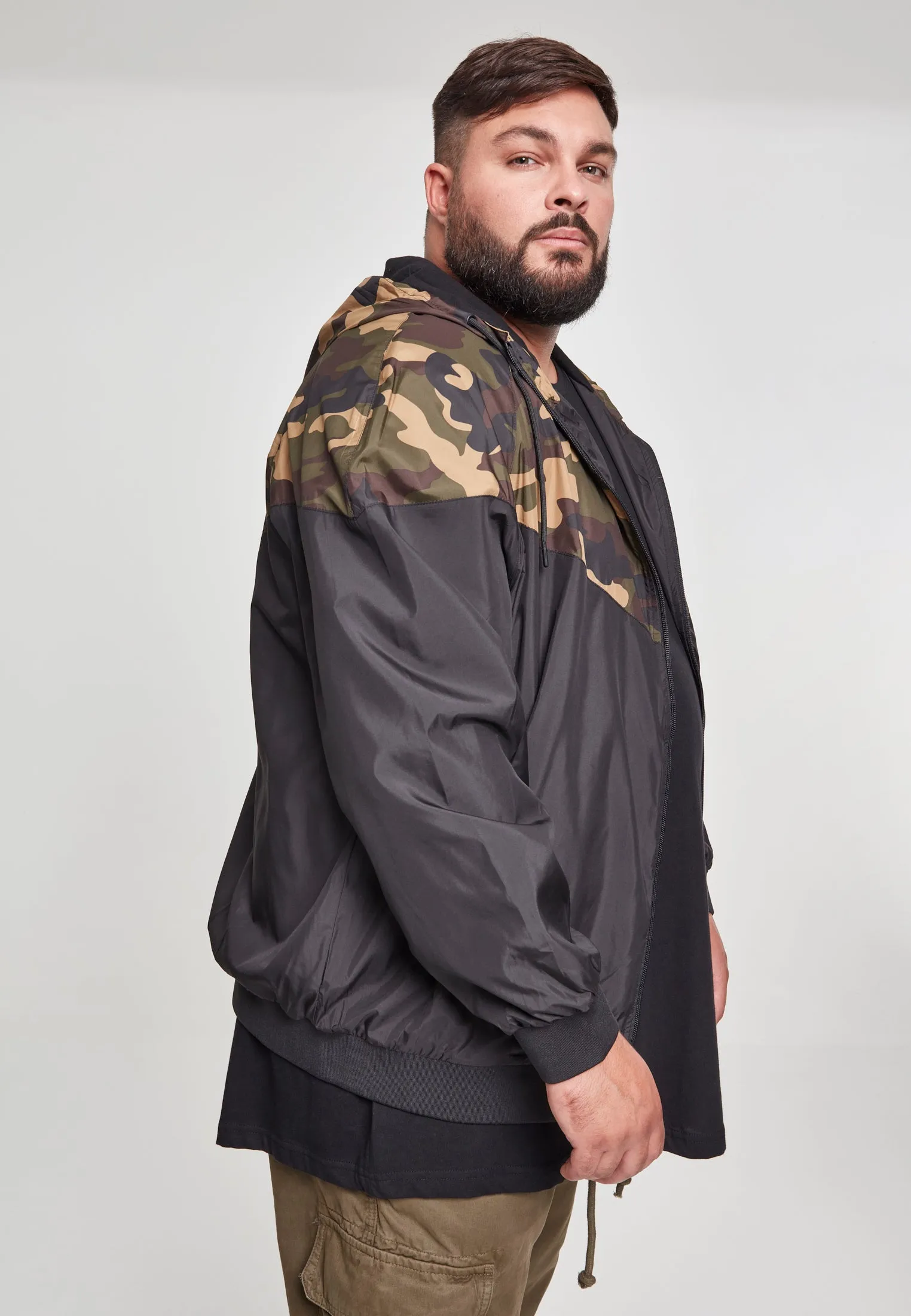 UC Pattern Arrow Windrunner