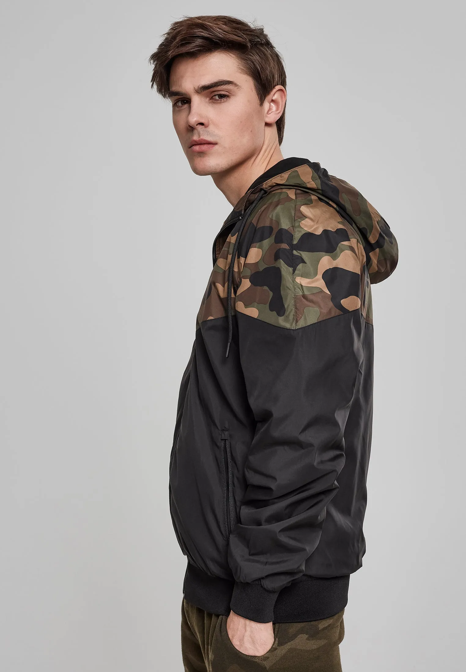 UC Pattern Arrow Windrunner