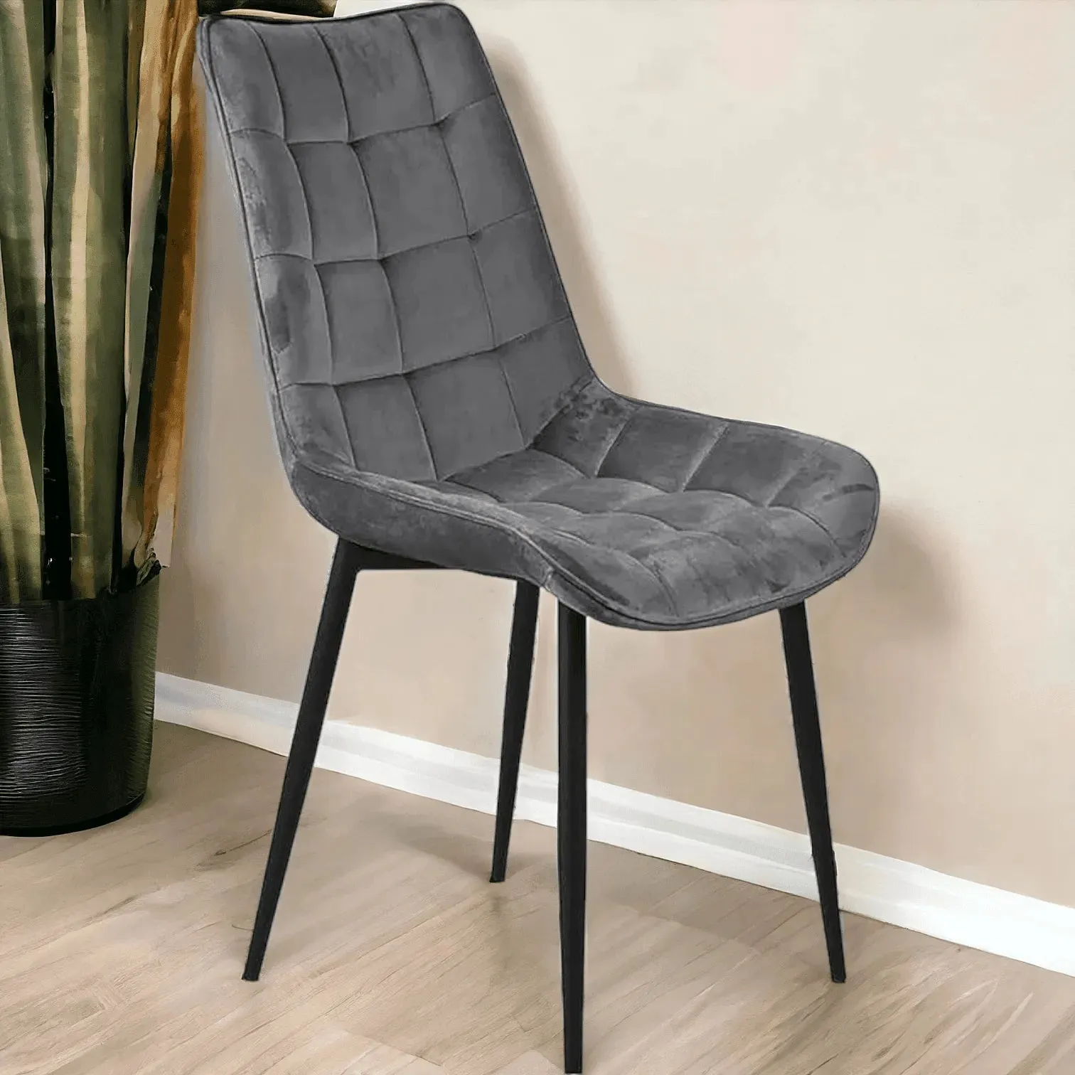 Wooden Twist Tufted Design Modern Cafe Dining Chair with Metal Legs